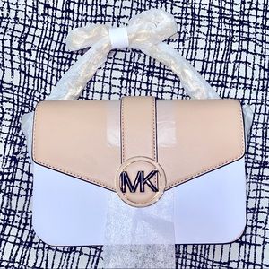 Brand new Michael Kors medium cross body handbag, tan & white w gold chain strap